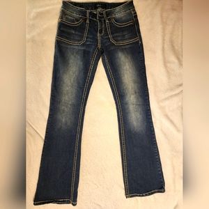 Womens Y.M.I sz 5 jeans in good condition